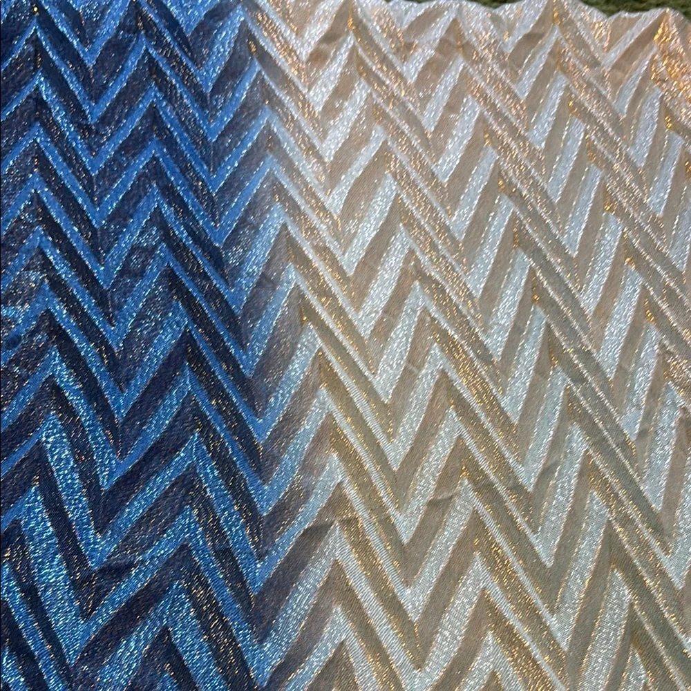 NWOT Elegant Blues and White infinity Scarf
